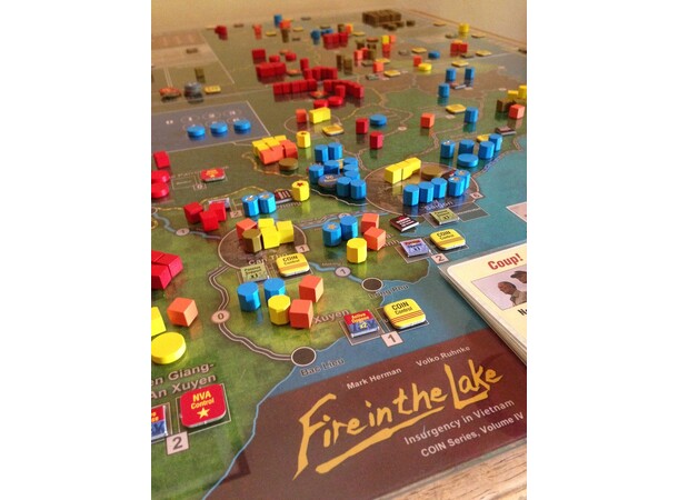 Fire in the Lake Brädspel 3rd Printing 